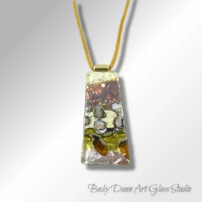 1228 W triangular Pink Silver front