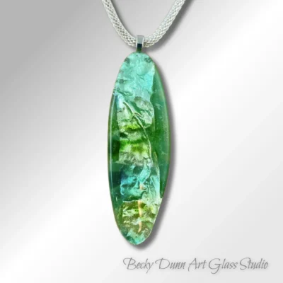 1230 W oblong silver green front