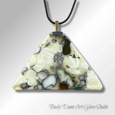 1246 W reactive triangle front